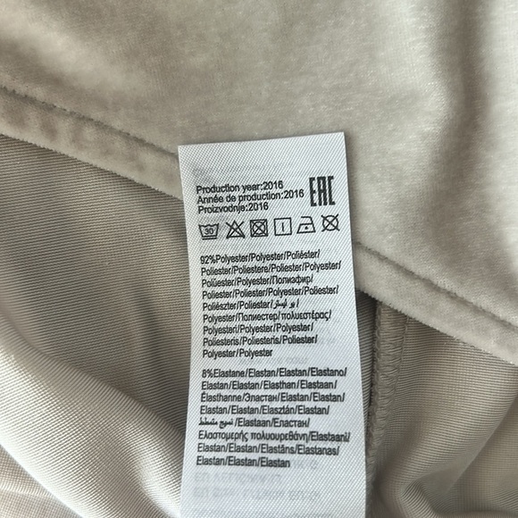 Vila Wrap Dress Long Sleeves Knee Length Velveteen Soft Size L Champagne colour - Picture 10 of 14